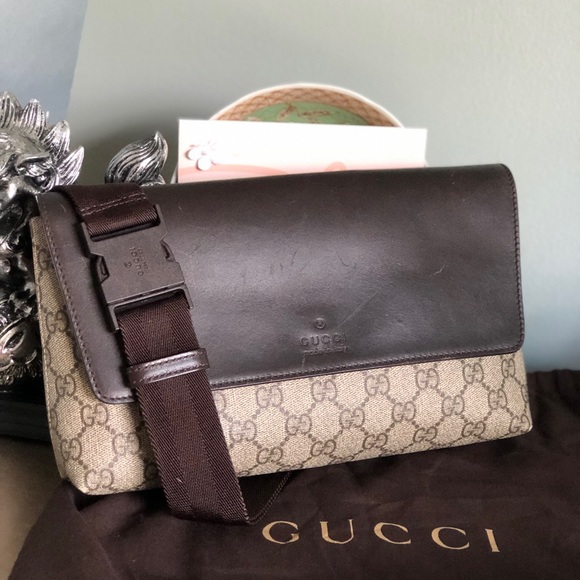 Gucci Handbags - Vintage Gucci GG Supreme Belt Bag